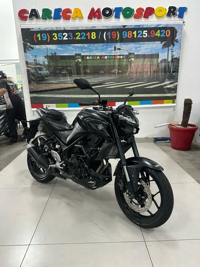 Carro Yamaha MT-03 2023 ABS