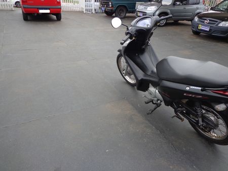 Biz 125i ES
