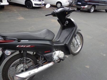 Biz 125i ES