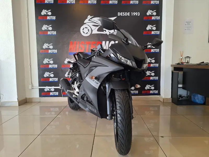 Yamaha YZF R15 ABS