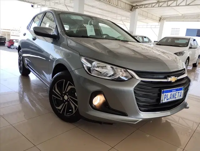 Carro Chevrolet Onix 2024 1.0