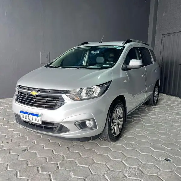 Carro Chevrolet Spin 2023 Premier 1.8 (Aut.)