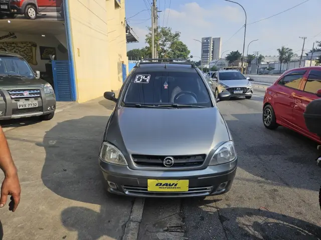 Carro Chevrolet Corsa Sedan 2004 1.8 (Flex)