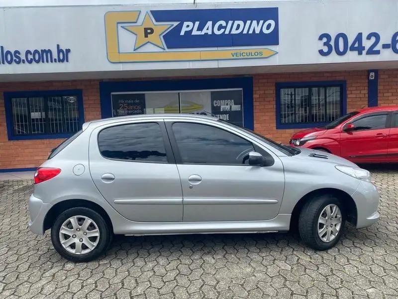 Peugeot 207 XR 1.4 Flex 8V 5p