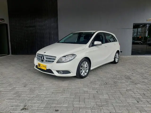 Carro Mercedes-Benz Classe B 2013 B 200 CGI 1.6 TB Sport 156cv Aut