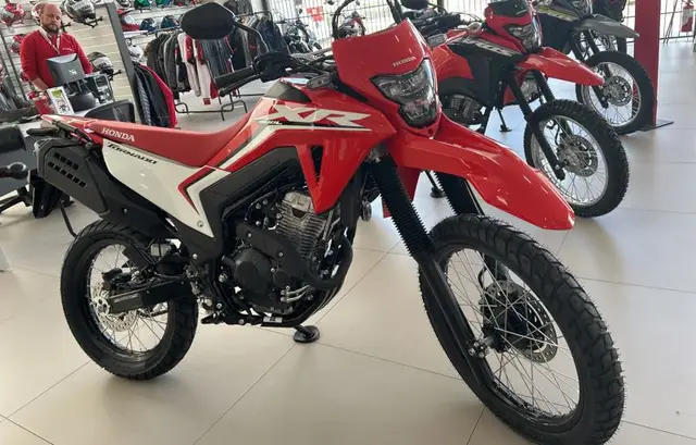 Carro Honda XR 300L 2025 Tornado