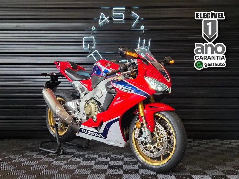 Honda CBR 1000RR Fireblade SP
