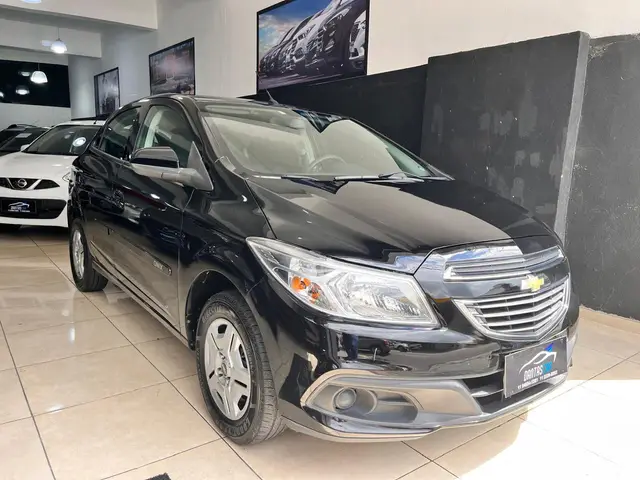 Carro Chevrolet Onix 2013 1.0 LT SPE/4