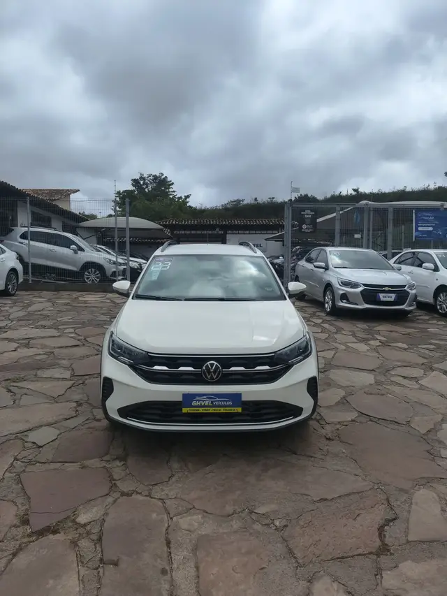 Carro Volkswagen Nivus 2023 Comfortline 200 TSI