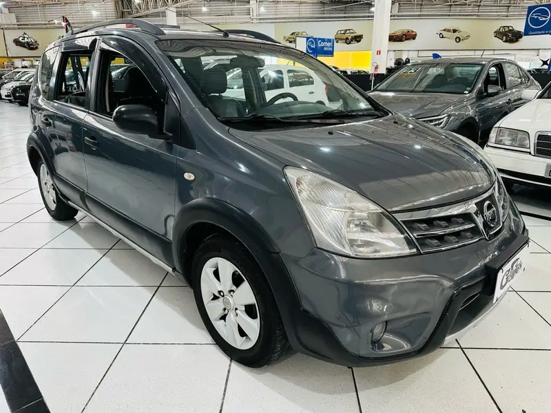 Nissan Livina X-Gear SL 1.6 16V (flex)