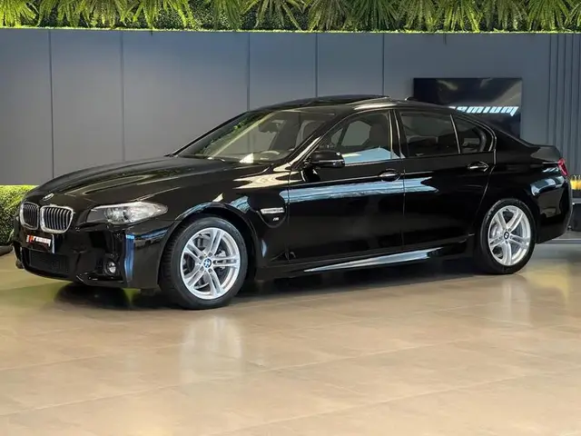 Carro BMW 528i 2016 528i M Sport