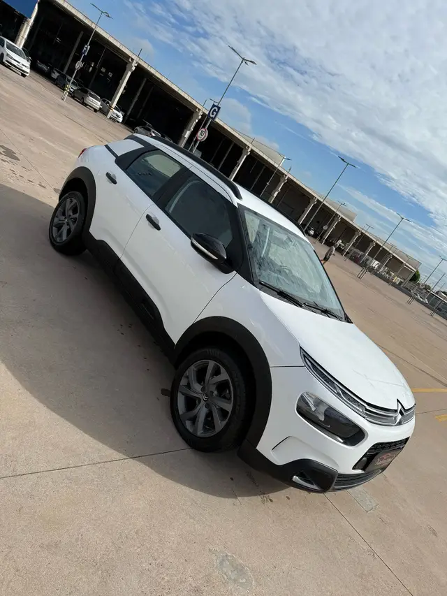 Carro Citroën C4 Cactus 2023 1.6 Feel (Aut) (Flex)
