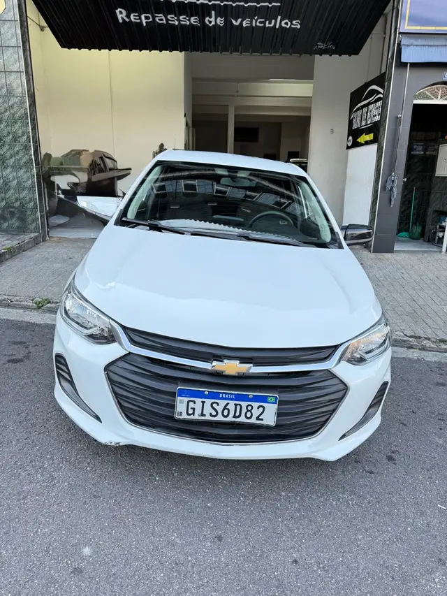 Carro Chevrolet Onix 2023 LT 1.0