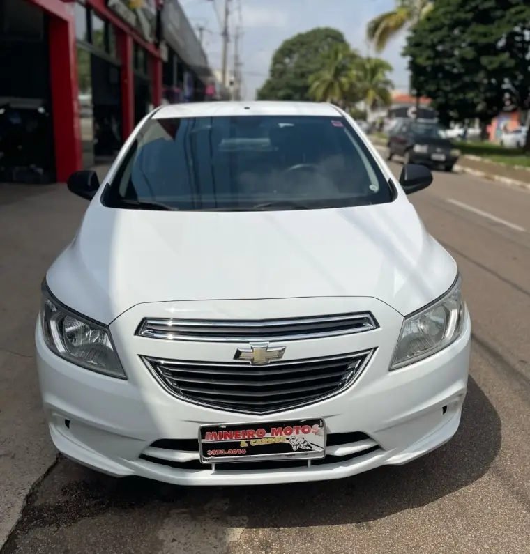 Chevrolet Onix 1.0 LT SPE/4