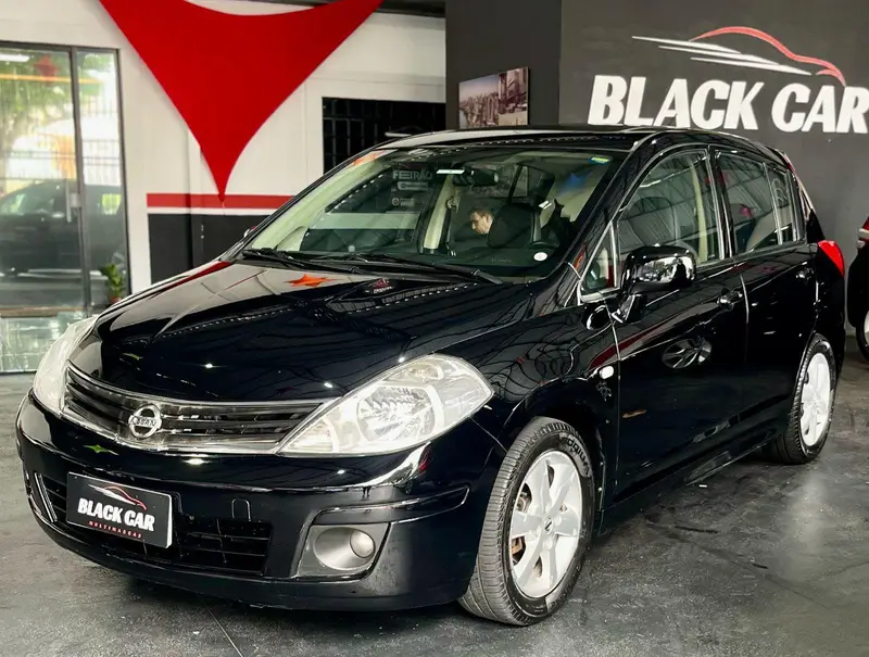 Nissan Tiida SL 1.8 (flex) (aut)
