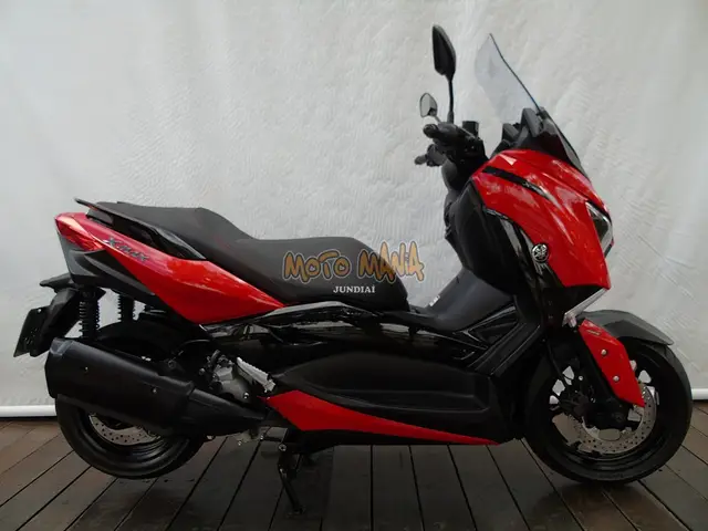 Carro Yamaha XMax 2024 ABS