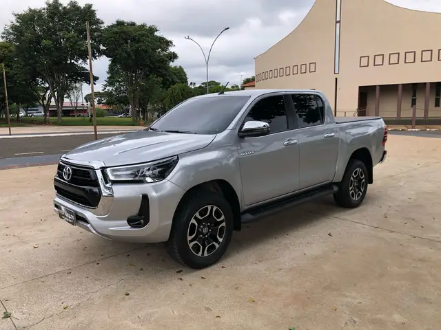 Carro Toyota Hilux Cabine Dupla 2025 SRX 4x4 2.8 Diesel
