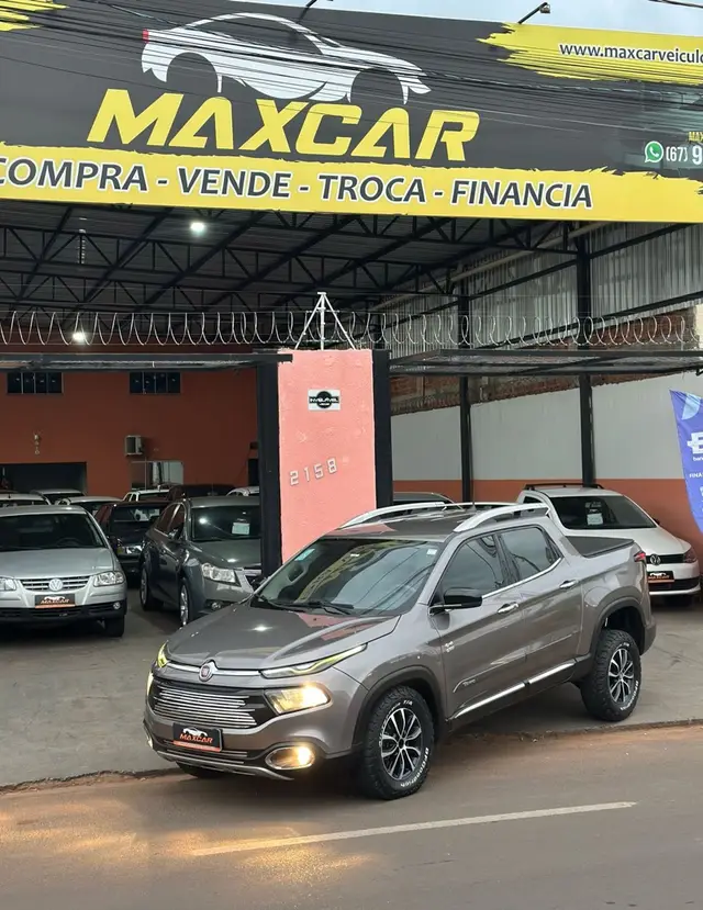 Carro Fiat Toro 2019 Volcano 2.0 diesel AT9 4x4