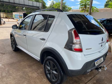 Sandero Stepway Hi-Flex 1.6 16V
