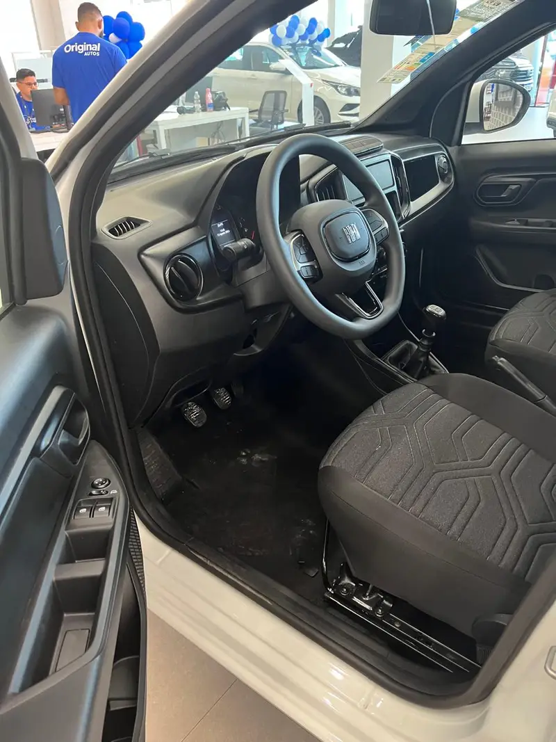 Fiat Strada Freedom 1.3 CS Plus (Flex)