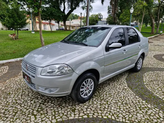 Carro Fiat Siena 2011 Celebration Fire 1.0 8V (Flex)