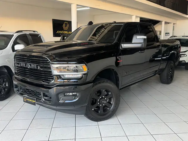 Carro RAM 2500 2024 Laramie 6.7 4X4