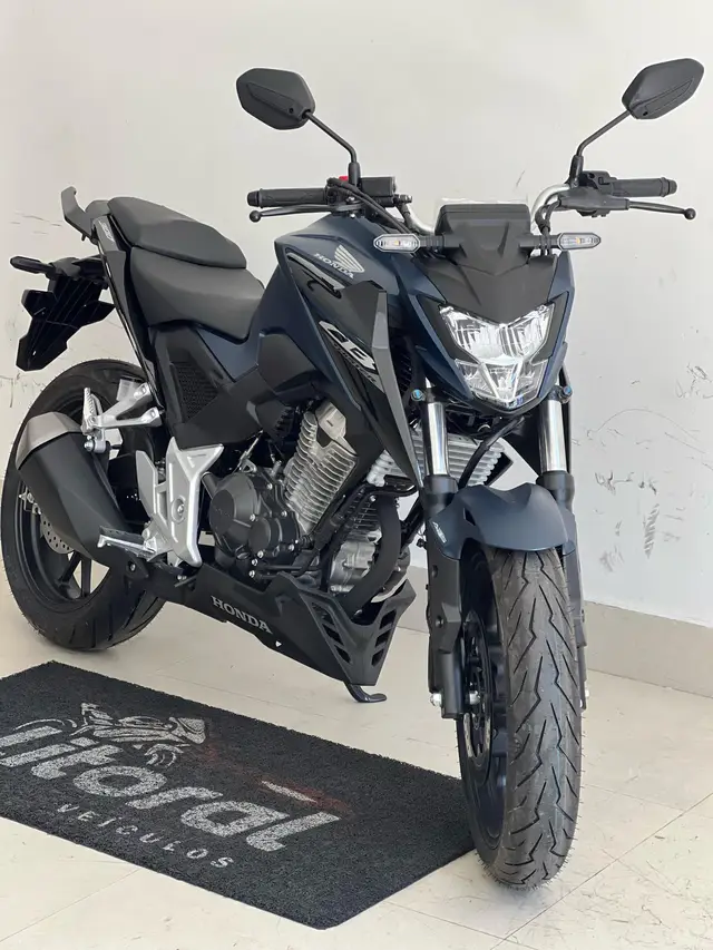 Moto Honda CB 300F Twister 2025 (ABS)