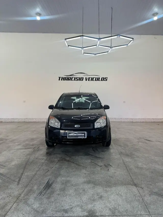 Carro Ford Fiesta Hatch 2008 1.0 (Flex)