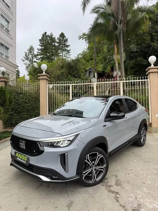 Carro Fiat Fastback 2024 Limited Edition Powered by Abarth