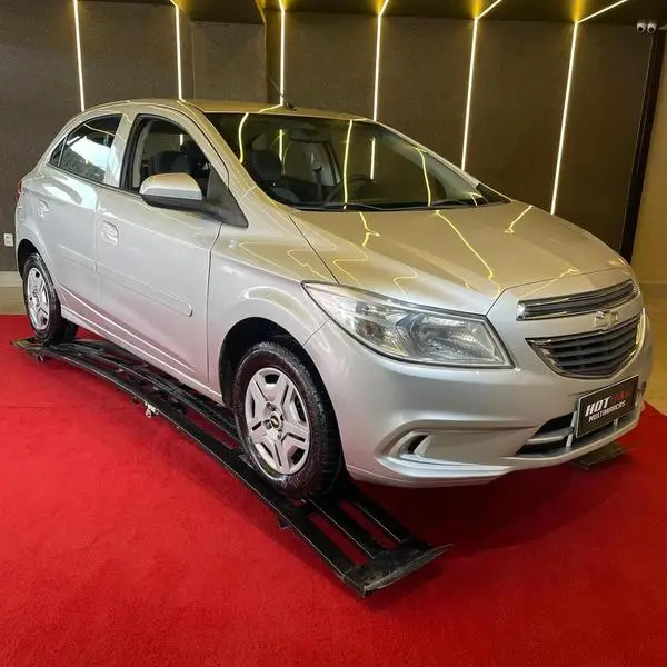 Chevrolet Onix 1.0 LT SPE/4