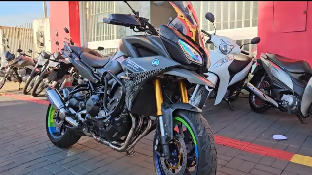 Carro Yamaha MT-09  2022 Tracer