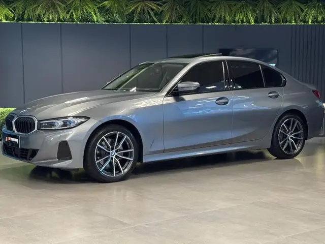 Carro BMW 320i 2023 Sport GP 2.0 Turbo (Aut.)