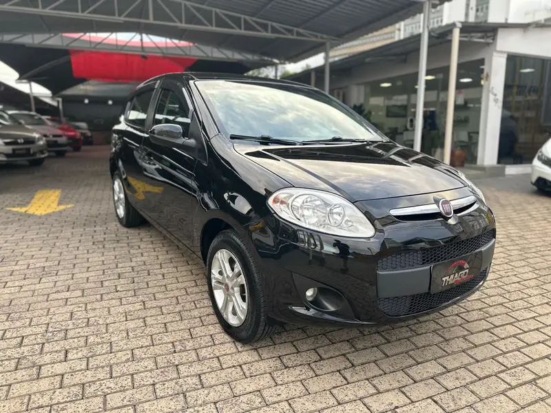 Fiat Palio Attractive 1.4 8V (Flex)