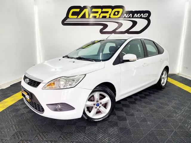 Carro Ford Focus Hatch 2013 GLX 1.6 16V (Flex)