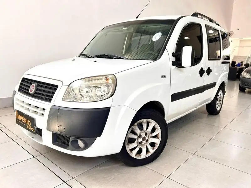 Fiat Doblò Attractive 1.4 8V (Flex)