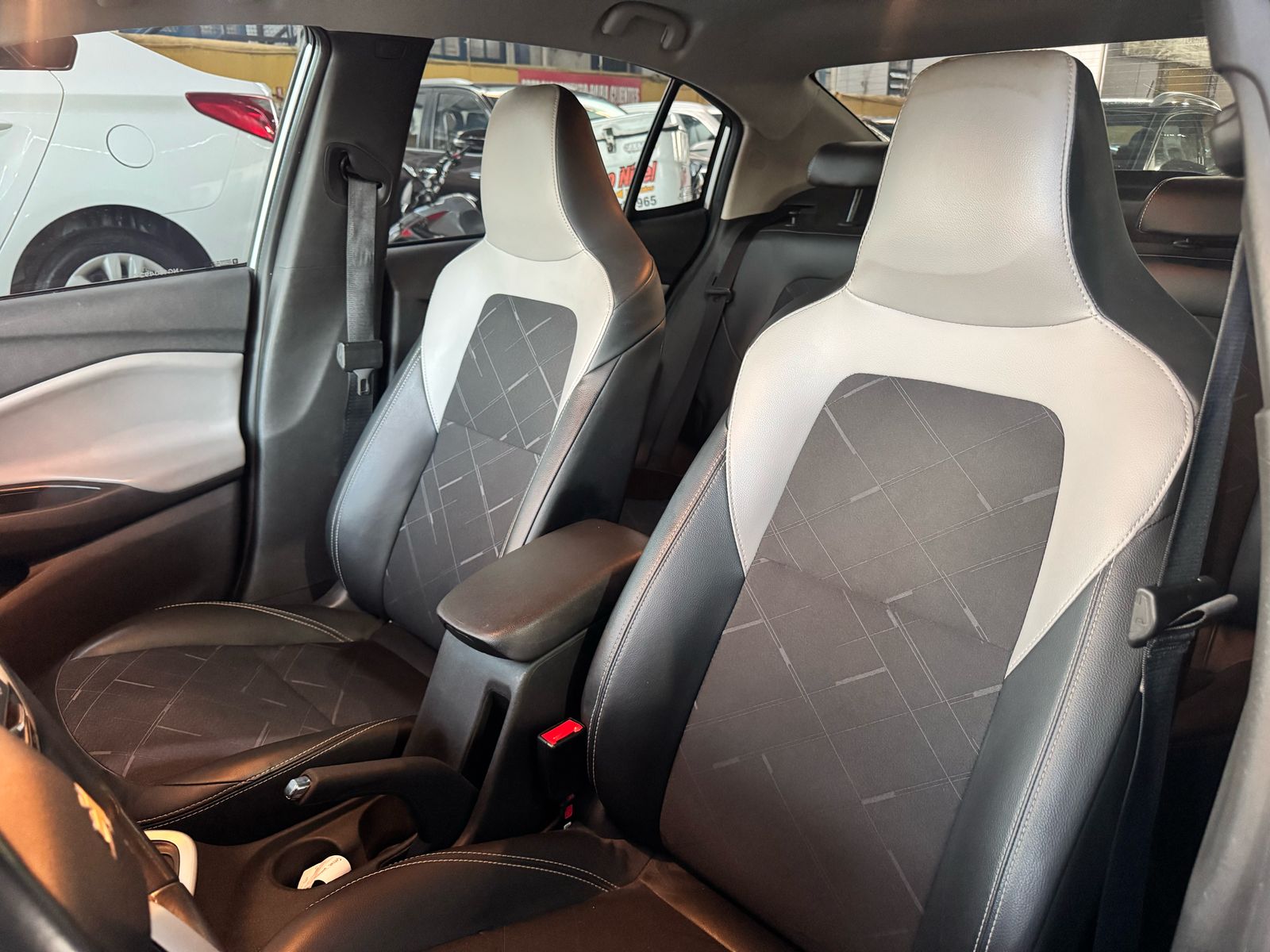 CHEVROLET Onix Plus