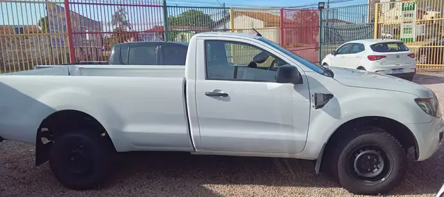 Carro Ford Ranger Cabine Simples 2013 Ranger 2.2 TD 4WD XL CHASSIS