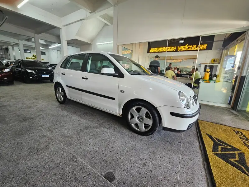 Volkswagen Polo Hatch. City 1.6 8V