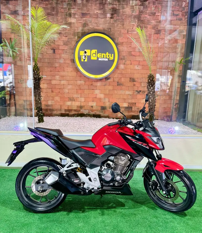 Honda CB 300F Twister (ABS)
