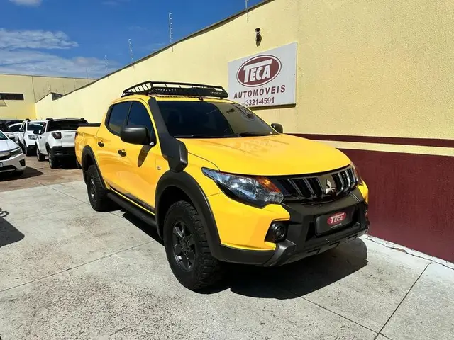 Carro Mitsubishi L200 Triton Outdoor 2023 Savana 2.4 Turbo 4X4 (Aut)