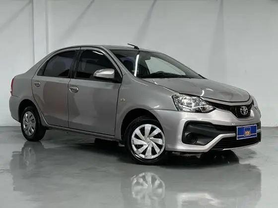 Toyota Etios Sedan XS 1.5 (Aut) (Flex)