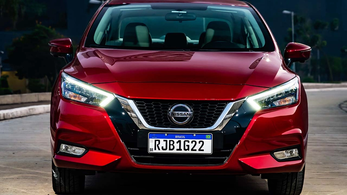 Sedan e SUV compartilham motor, câmbio, suspensão e muitos itens de série, e custam quase o mesmo. Qual, então, levar para casa?