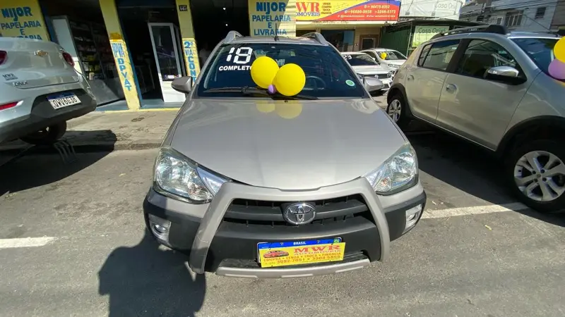 Toyota Etios Cross 1.5 (Aut) (Flex)