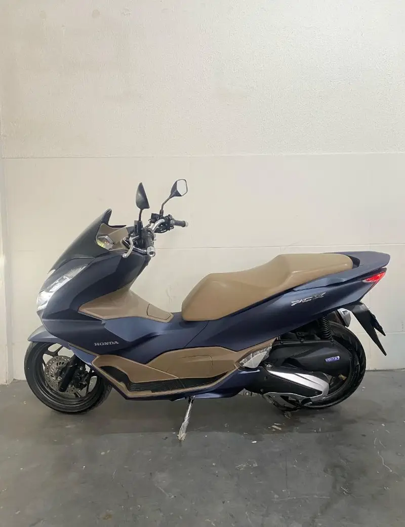 Honda PCX 160 DLX ABS