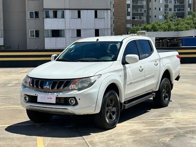 Carro Mitsubishi L200 Triton Sport 2020 Sport 2.4 DID-H GLS 4WD (Aut)