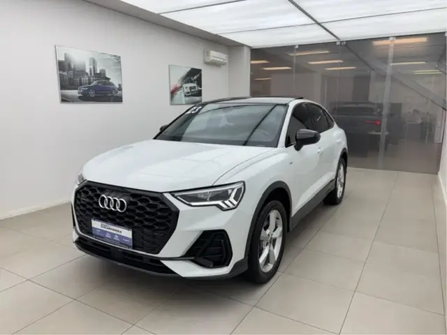 Carro Audi Q3 2023 Performance Black 2.0
