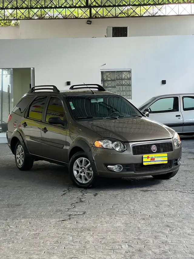 Carro Fiat Palio Weekend 2010 Trekking 1.8 8V (Flex)