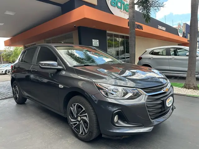 Carro Chevrolet Onix 2024 LT 1.0