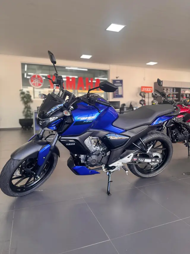 Moto Yamaha Fazer FZ15 2025 ABS Connected