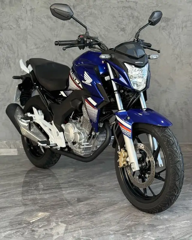 Carro Honda CB 250F Twister 2022 (CBS)
